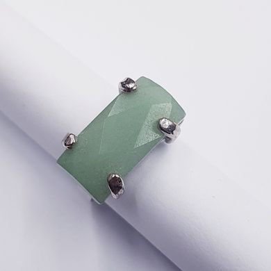 Кольцо с натуральным камнем нефритом, на металлической основе, мельхиор, зеленый
