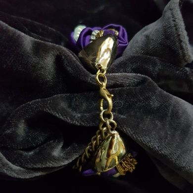 Браслет королевский атлас, длинна 17 см, цвет фиолетовый с золотом.