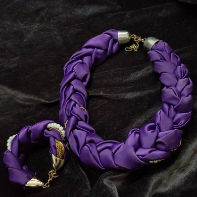 Колье королевский атлас, длинна 435 мм, цвет фиолетовый с золотом.