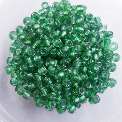 Бісер 3-5 * 3-5 мм, упаковка 10 гр, прозорий з забарвленням всередині, зелений