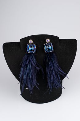 Серьги кисти из перьев с основой вышивкой с натуральными камнями, длина изделия около 15 см, темно-синие