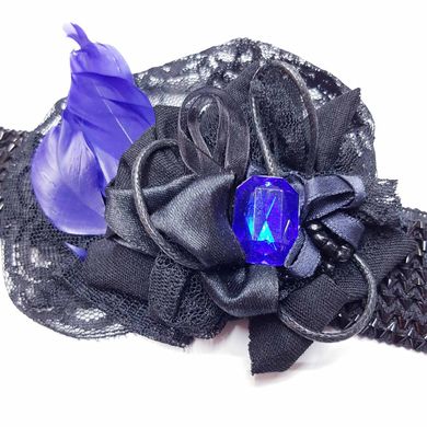 Повязка Мафия 26 см, с перьями, цветком с кабошоном, черный с синим