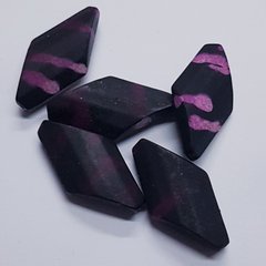 Бусини глина 28 * 15 * 7 мм, поштучно, чорний з фіолетовим