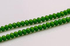 Хрусталь бусины 8 мм, ~72 шт / нить, на нитке, зелено-травяной не прозрачный.