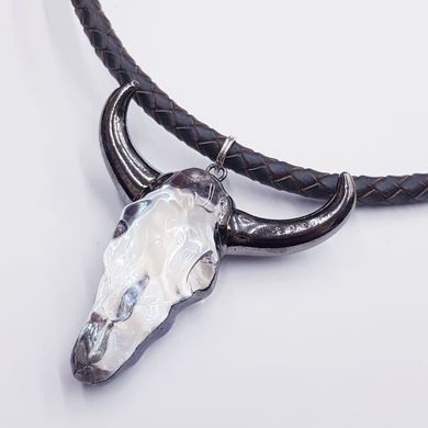 Кулон на шнуре Бык, из стекла, мужской, длина изделия около 55 см, колье, ожерелье, стальной