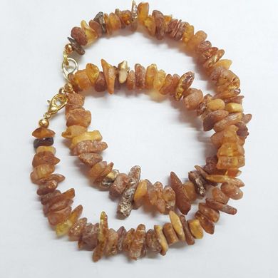Браслет из камня янтаря крошки на струне ювелирной, размер изделия около 20 см, натуральные камни, желтый