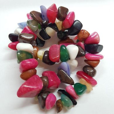 Самоцвет прессованный окрашенный бусины ширина 7-20 мм, длина нитки 44 см, крошка, натуральные камни, разноцветный