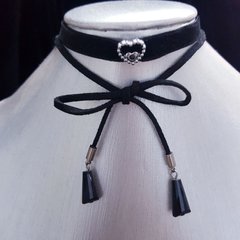 Чекер с подвесами из хрусталя и сердцем, объем изделия около 40 см, колье, ожерелье, черный