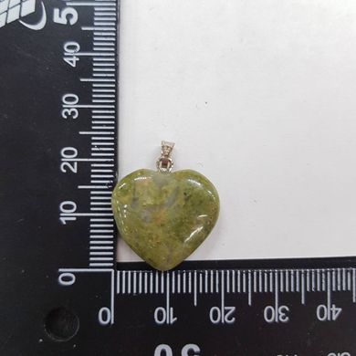 Кулон из унакита ~19*19*5 мм, из натурального камня, подвеска, украшение, медальон, зеленый с розовый