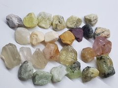Бусины ~16*~27 из разных натуральных камней не обработанных поштучно